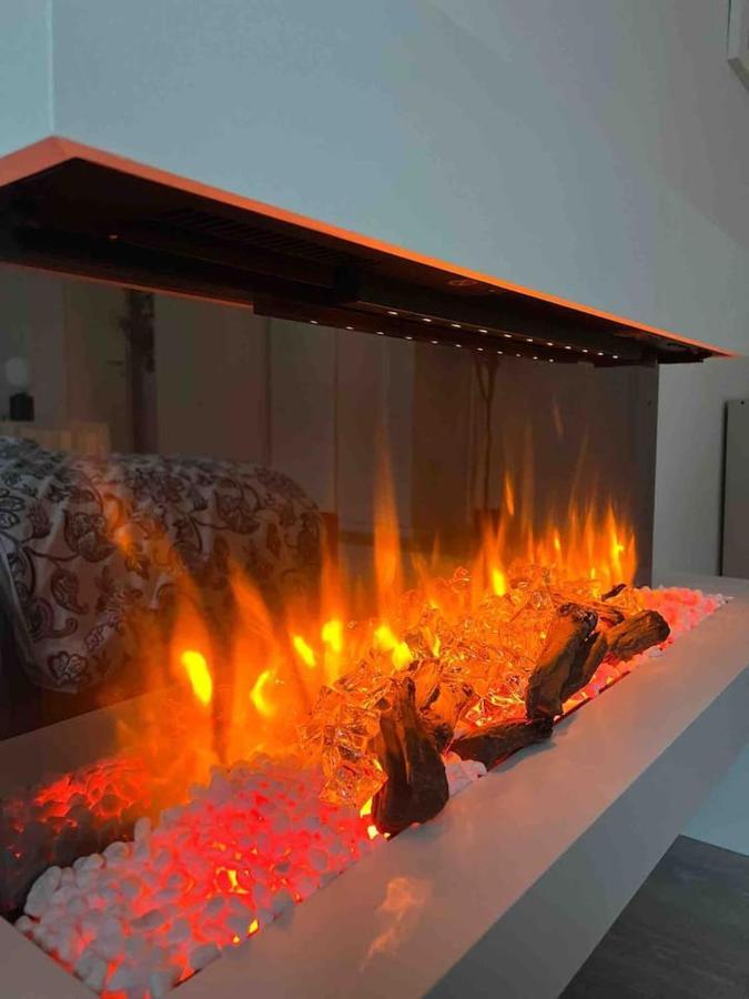 Luxurioeses Apartment,Neubau, 4 Personen, Parkplatz, Griechischer Stil Bochum Eksteriør billede